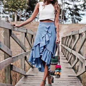 Chicwish Savvy White Cross Wrapped Crop Top